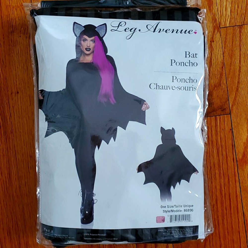 Ladies Halloween costume, Bat poncho